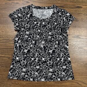 LL Bean Shirt Womens Medium Black White Floral Scoop Neck Short Sleeve Stretch